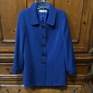 Elegant Women's Tahari Blue Pea Coat